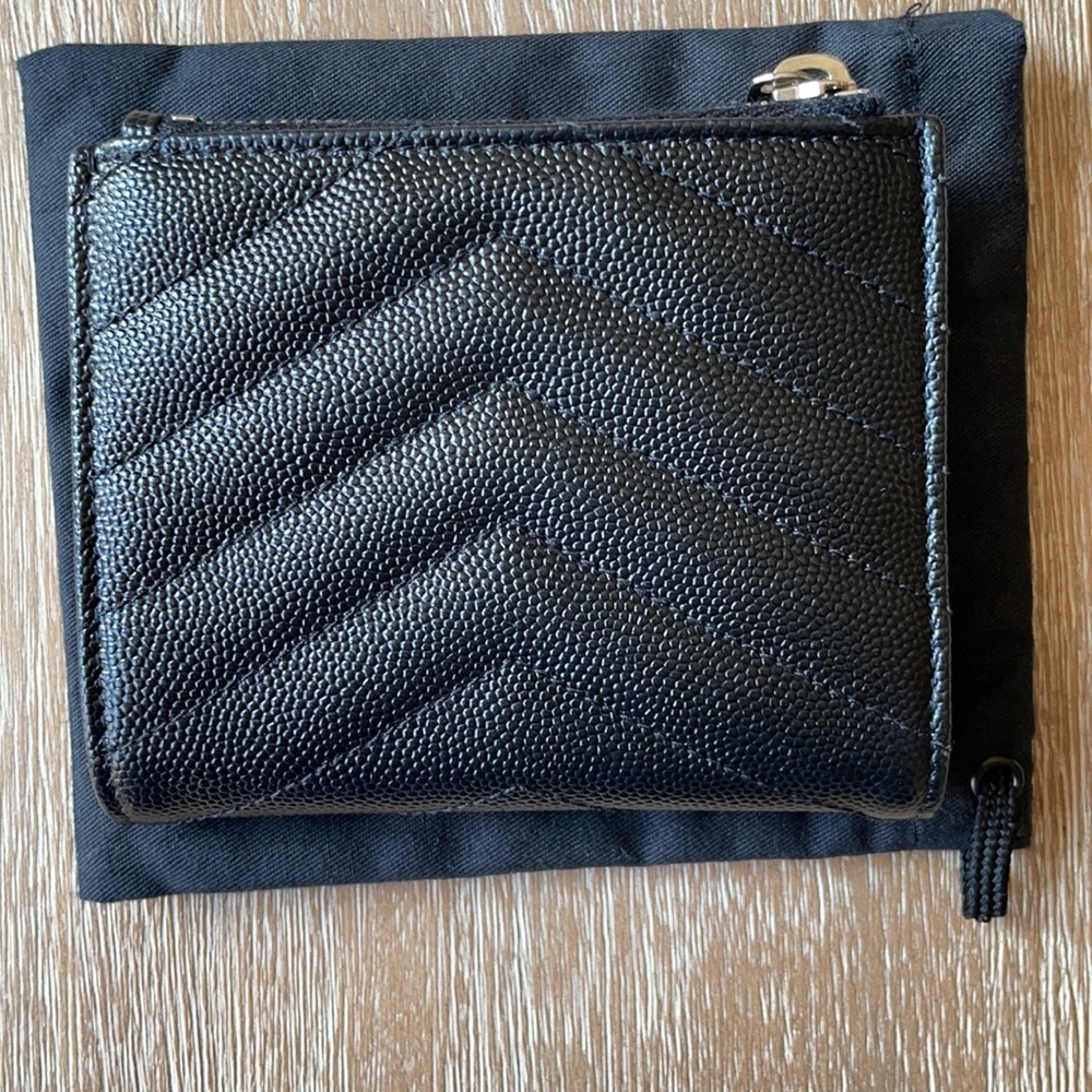 Saint Laurent Ladies Black Quilted Monogram Wallet - Picture 6 of 12